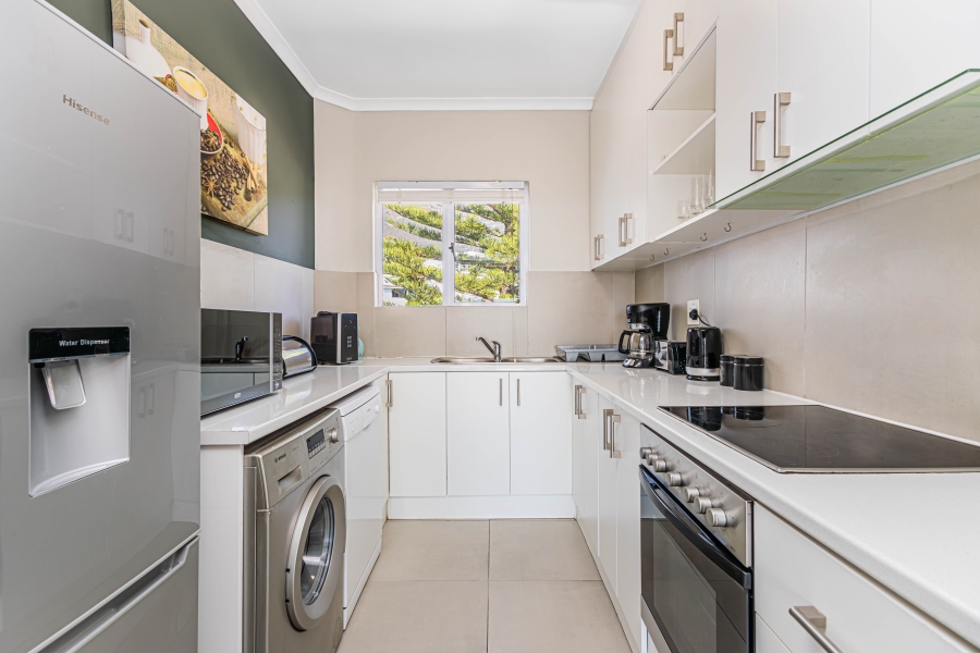 To Let 2 Bedroom Property for Rent in Camps Bay Western Cape